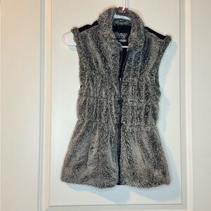 #93 Powder River Outfitters by Panhandle Women's Vest